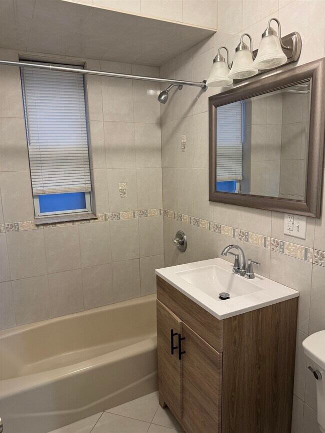 Building Photo - 873 Avenue C