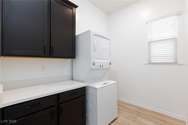 Building Photo - 689 Monteverdi Peak St