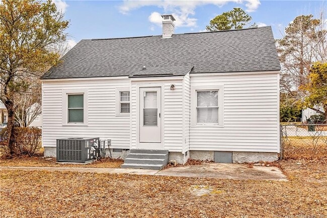 Building Photo - 414 McPherson Ave