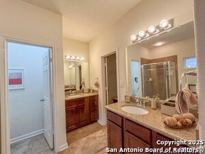 Building Photo - 25010 Buttermilk Ln