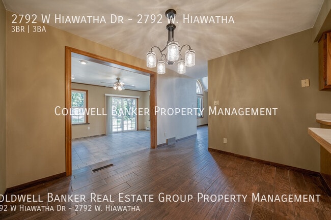 Building Photo - 2792 W Hiawatha Dr