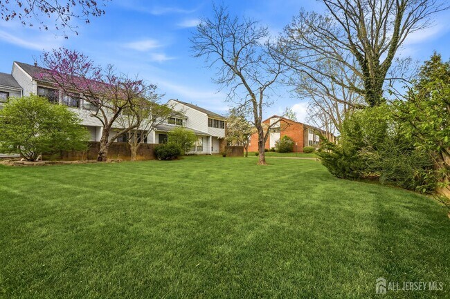 Building Photo - 7 Dennison Dr