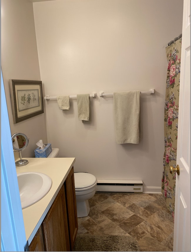 Building Photo - Furnished Two Bedroom Condo