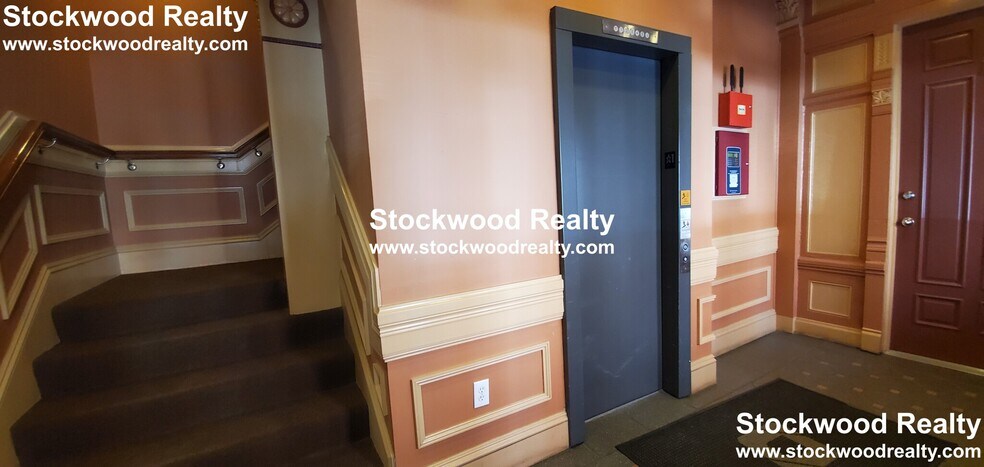 Building Photo - 195 Commonwealth Ave