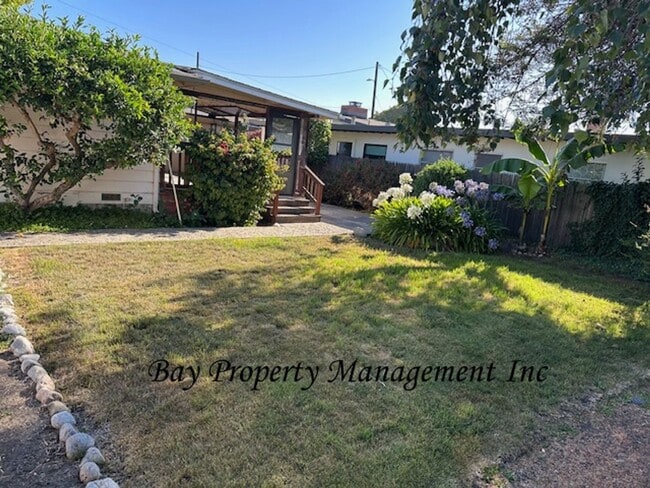 Building Photo - Lovely 3-Bedroom, 2-Bath Home Near Mission...
