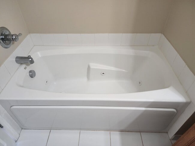 Building Photo - 55439 Ambassador Ct