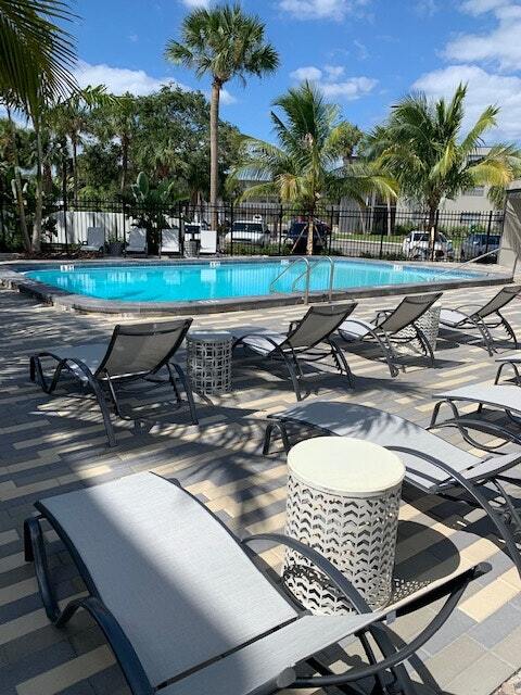 Building Photo - 111 73rd Ave N