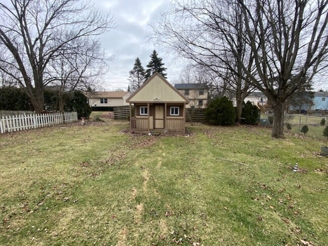 Building Photo - 1809 Minturn Dr
