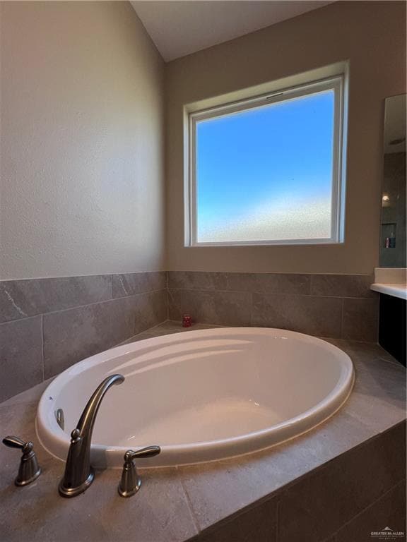 Building Photo - 40 Ensenada Ave