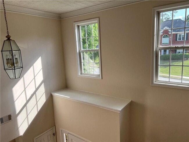 Building Photo - 1511 Hampton Woods Dr