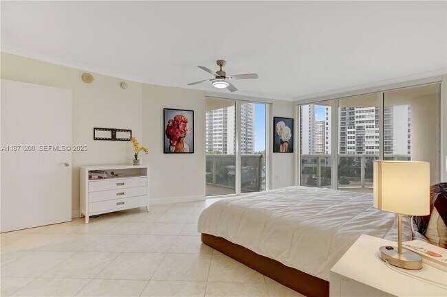 Building Photo - 1850 S Ocean Dr