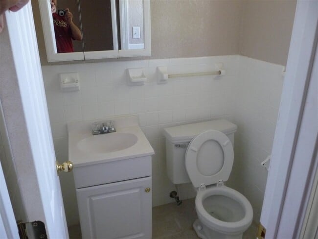 Building Photo - 2205 NW 46th St