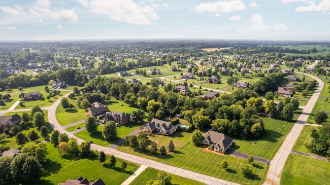 Building Photo - 9069 Emerson Dr