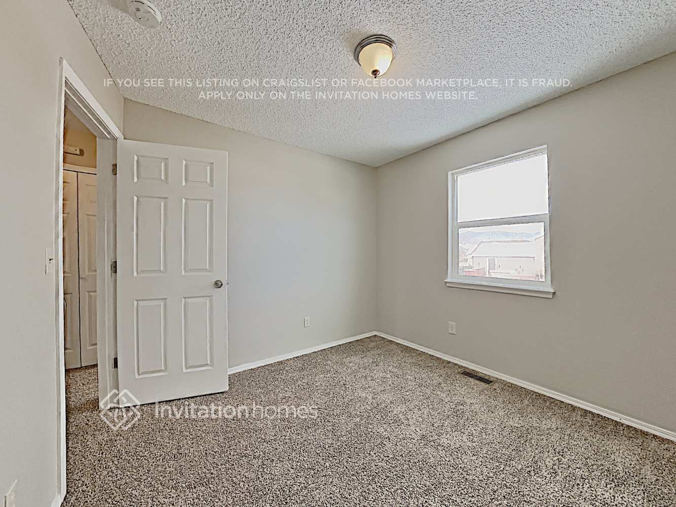 Building Photo - 899 Daffodil St