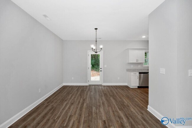 Building Photo - 1713 Golf Club Ln NW