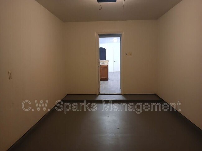 Building Photo - 13655 Biggs St