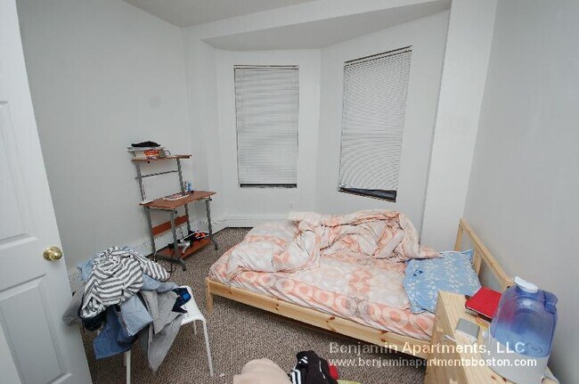 Building Photo - 610 Columbus Ave