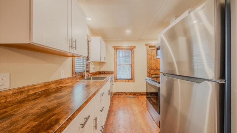 Building Photo - 916 2nd St