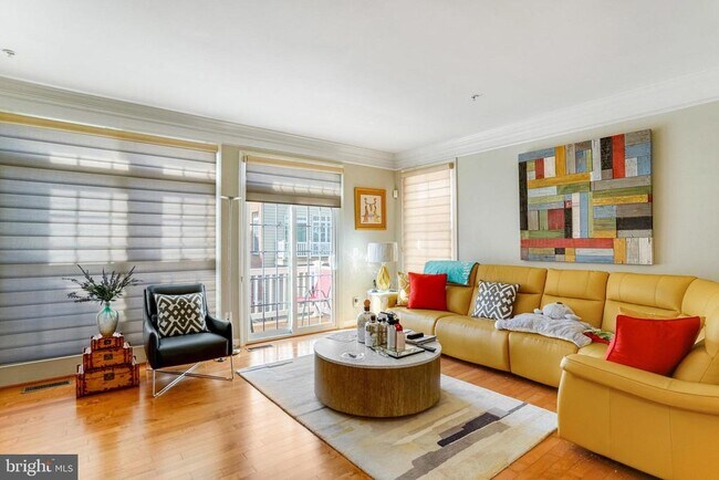 Building Photo - 456 Ferdinand Day Dr