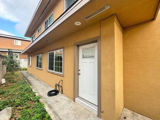 Building Photo - 118 Kaloko Lane