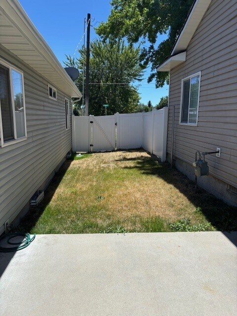 Yard Size - 9954 W Utahna Rd