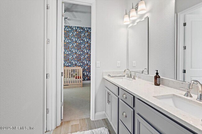 Building Photo - 553 Caribbean Pl