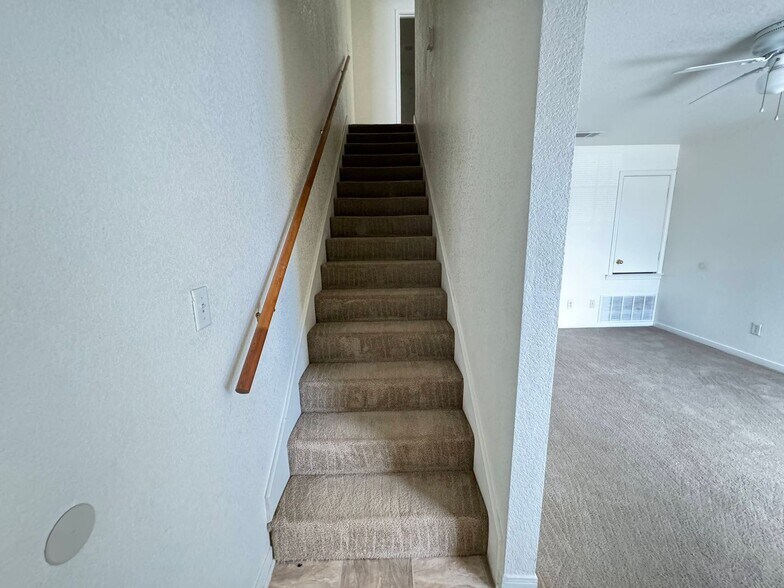 Building Photo - 3701 Ys Pak Ct