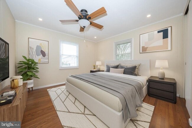 Building Photo - 437 Meadowcroft Rd