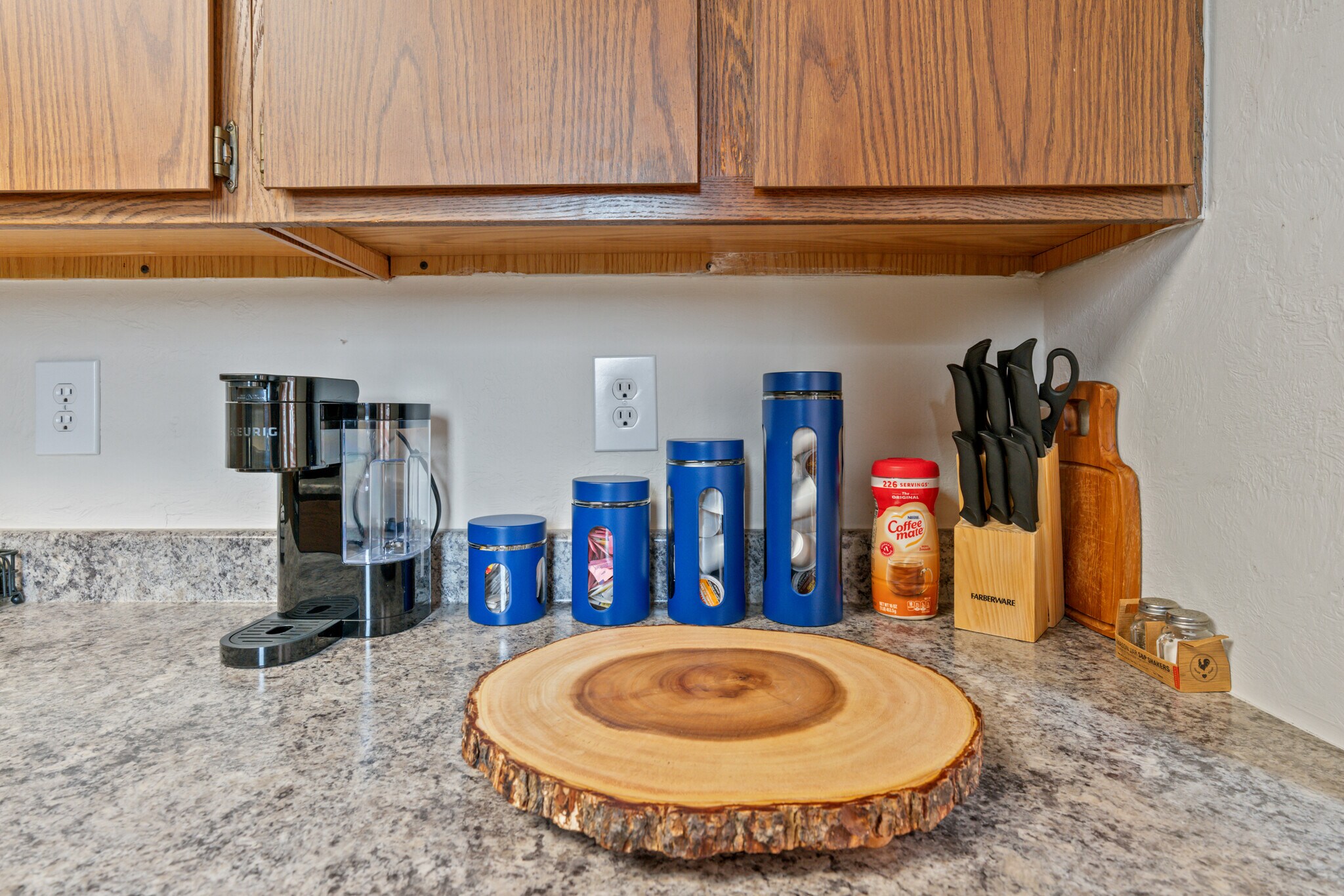 Building Photo - 802 Dunster St