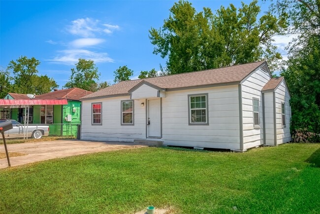 Building Photo - 6823 Goforth St