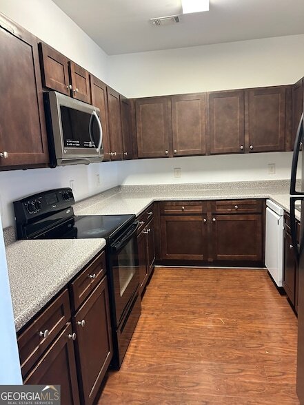 Building Photo - 3037 Bonnes Dr