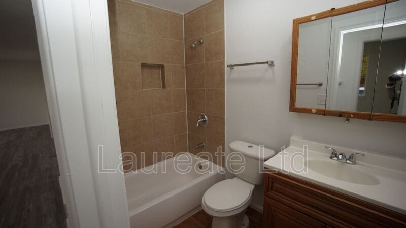 Building Photo - 15559 E Bates Ave