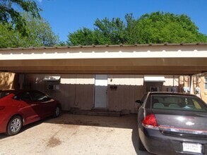 Building Photo - Studio Apartment Near ACU