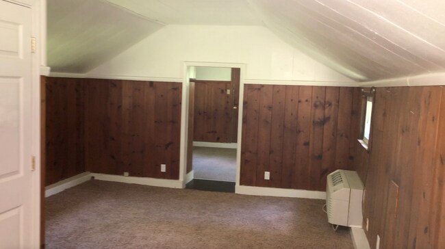 Building Photo - 1 Bedroom Cottage in Country Setting