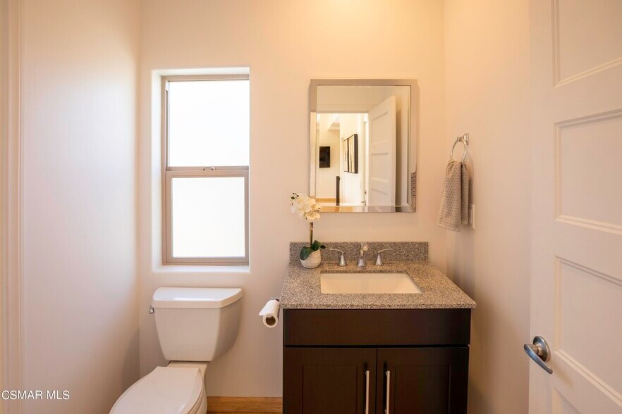Building Photo - 5293 Calatrana Dr