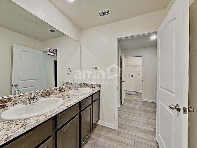 Building Photo - 7942 Cactus Plum Drive