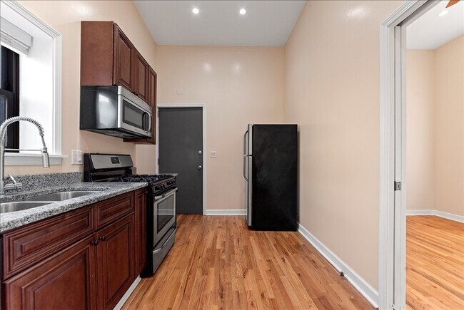 Building Photo - 4255 N Campbell Ave