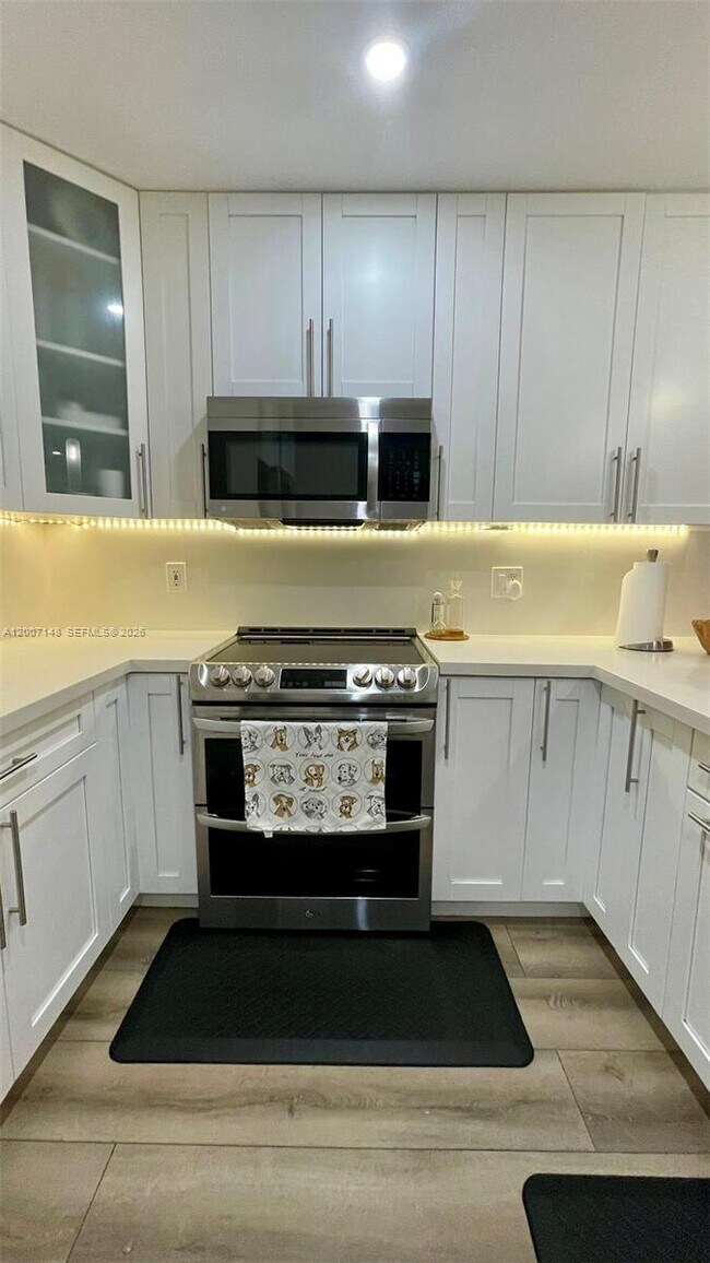 Building Photo - 1149 NW 126th Pl