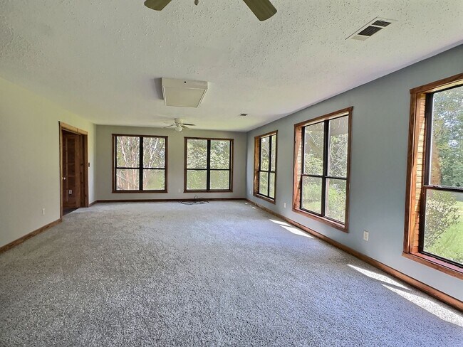 Building Photo - PINE LEVEL SCHOOL ZONE - 3 Bed 3 Bath Over 4,000 SQ FT on Acreage