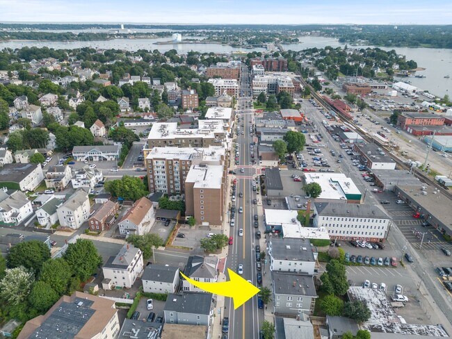 Building Photo - 248 Rantoul St