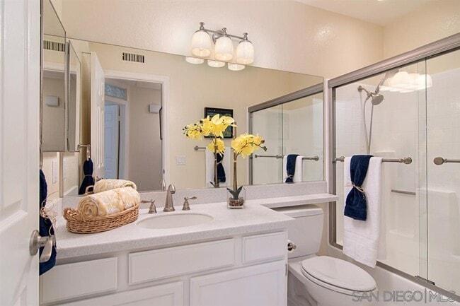 Building Photo - 7205 Calabria Ct