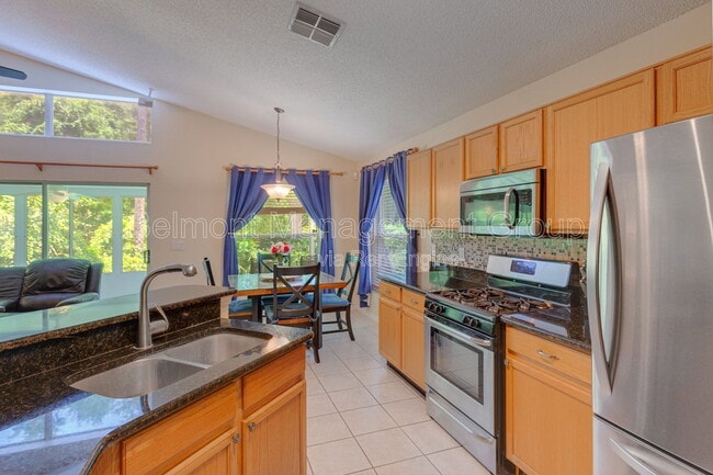 Building Photo - 1439 Sunningdale Way