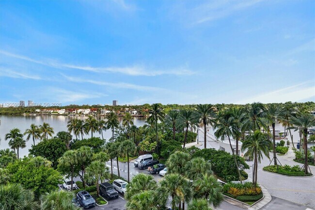 Building Photo - 1 Grove Isle Dr