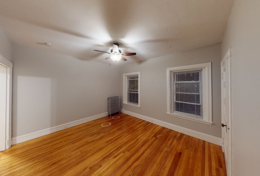 Building Photo - 906 Massachusetts Ave