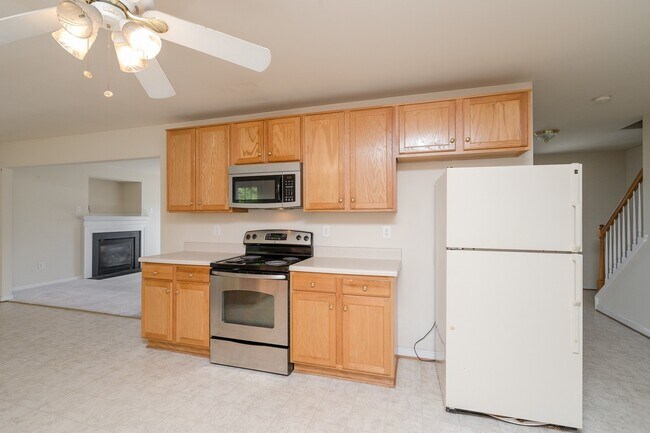 Building Photo - 3BR/2.5BA Home in Lakeside — Minutes to Bryan Park — $2,295/mo!
