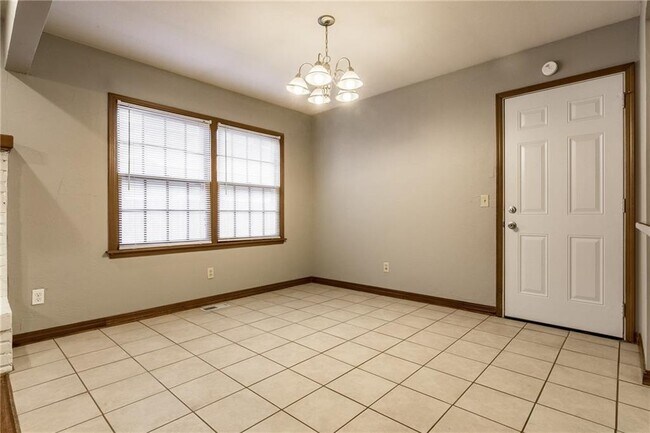 Building Photo - 9913 Sunnymeade Pl