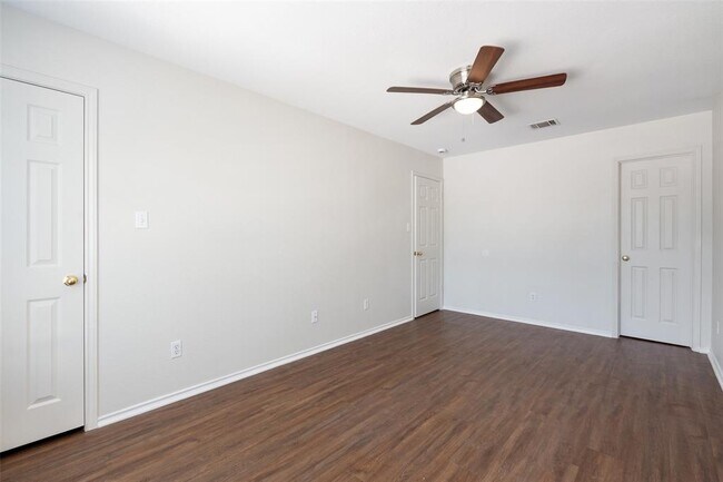 Building Photo - 1616 Windy Park Ct