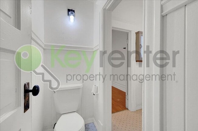 Building Photo - 1827 T St