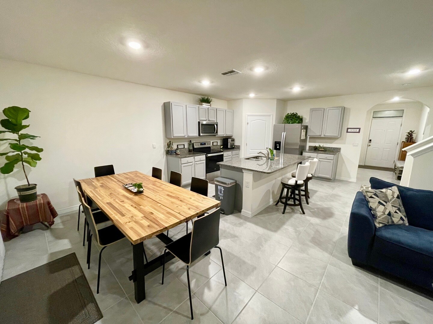 Building Photo - 848 Brooklet Dr