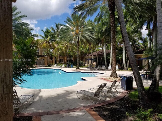 Building Photo - 8070 N Nob Hill Rd